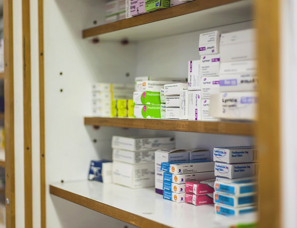 U Nišu velika potražnja za „paracetamolom“, „febricetom“ i lekom protiv malarije